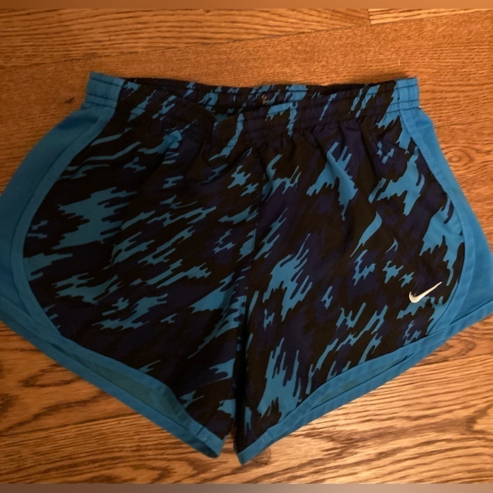 NIKE- WOMEN'S - BLUE & BLACK DRI FIT RUNNING SHORTS. Sz-M